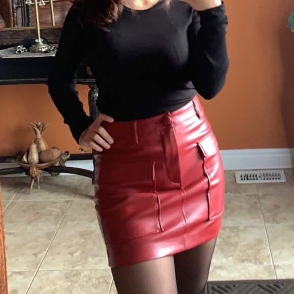 Zara Faux Leather Burgundy Mini Skirt (XS) - Picture 5 of 5